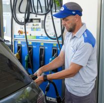 Drástica medida de Milei contra las tasas extra a la carga de combustibles