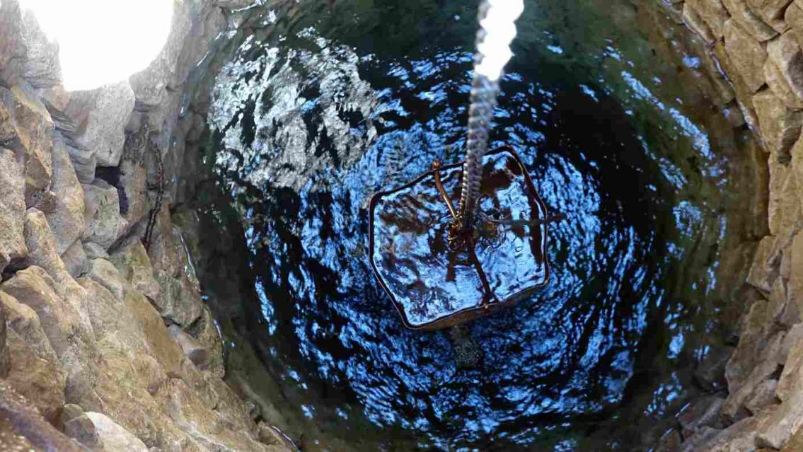 Juje�a no encontraba a su beb� de un a�o, vio un pozo de agua y el mundo se le vino abajo