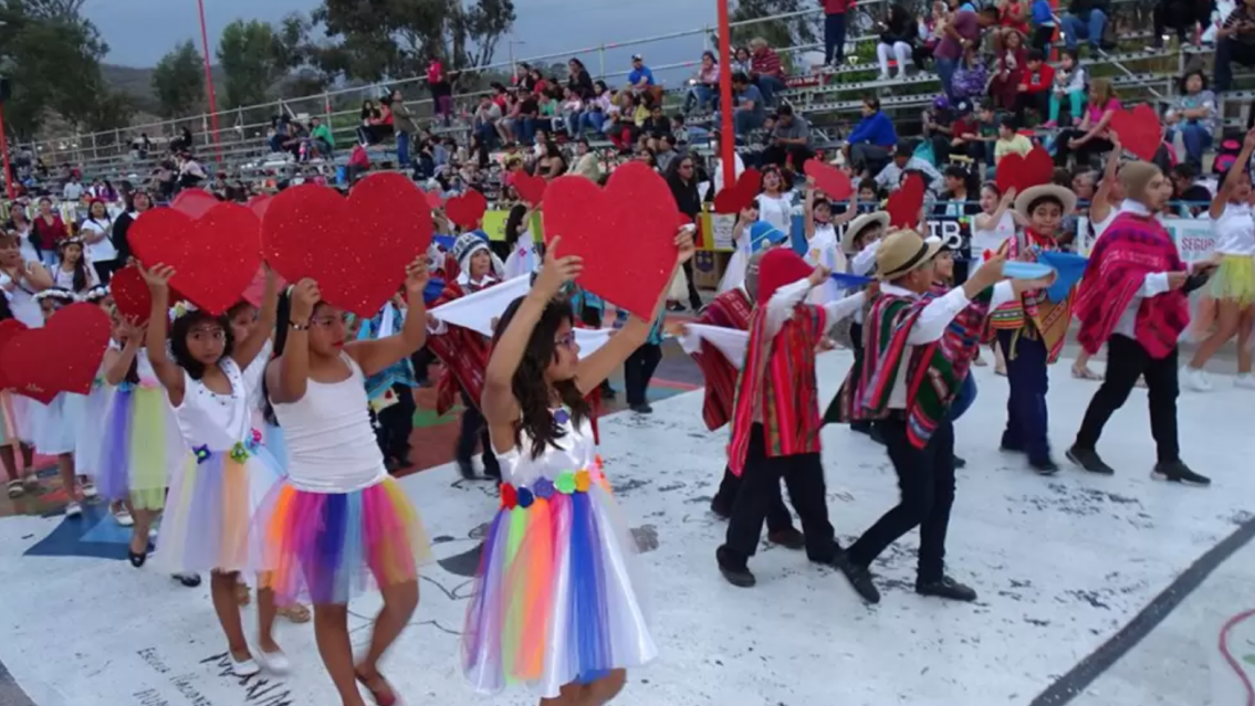 Más de 60 instituciones participarán del desfile "Bienvenida Primavera": conocé el orden de pasada