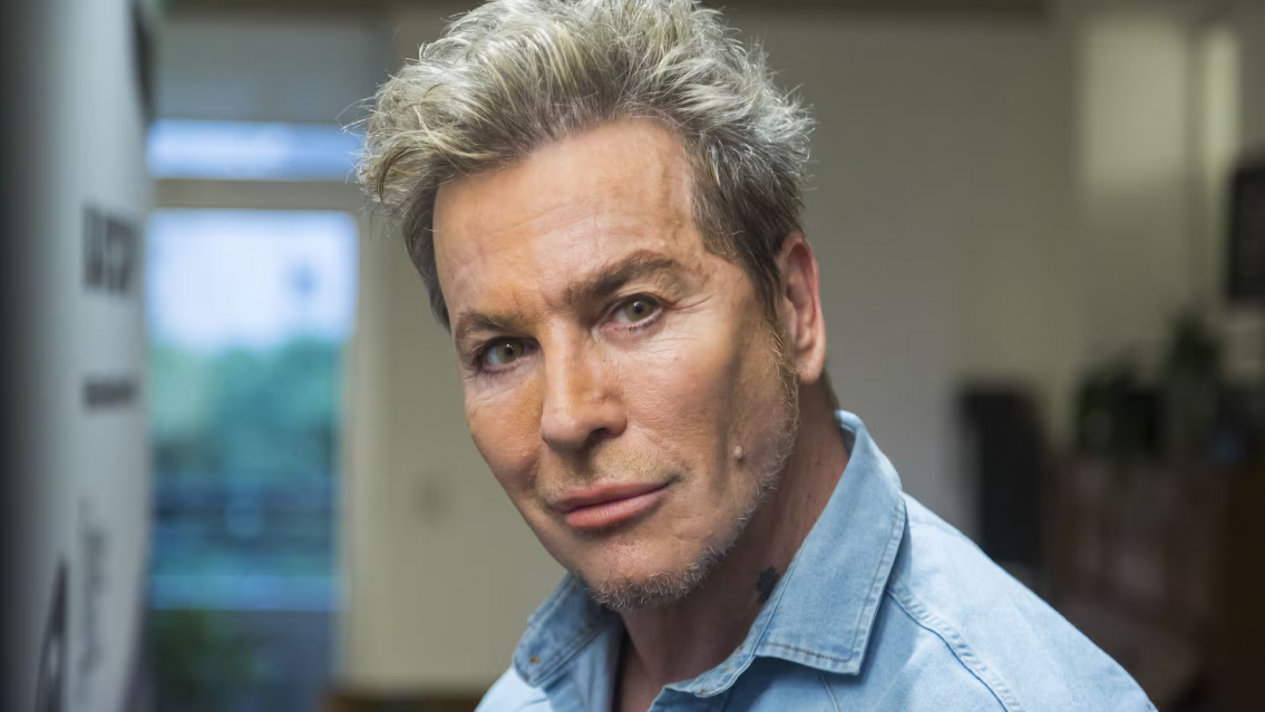 El novio juje�o de Guido S�ller, es un changuito. As� lo present�: