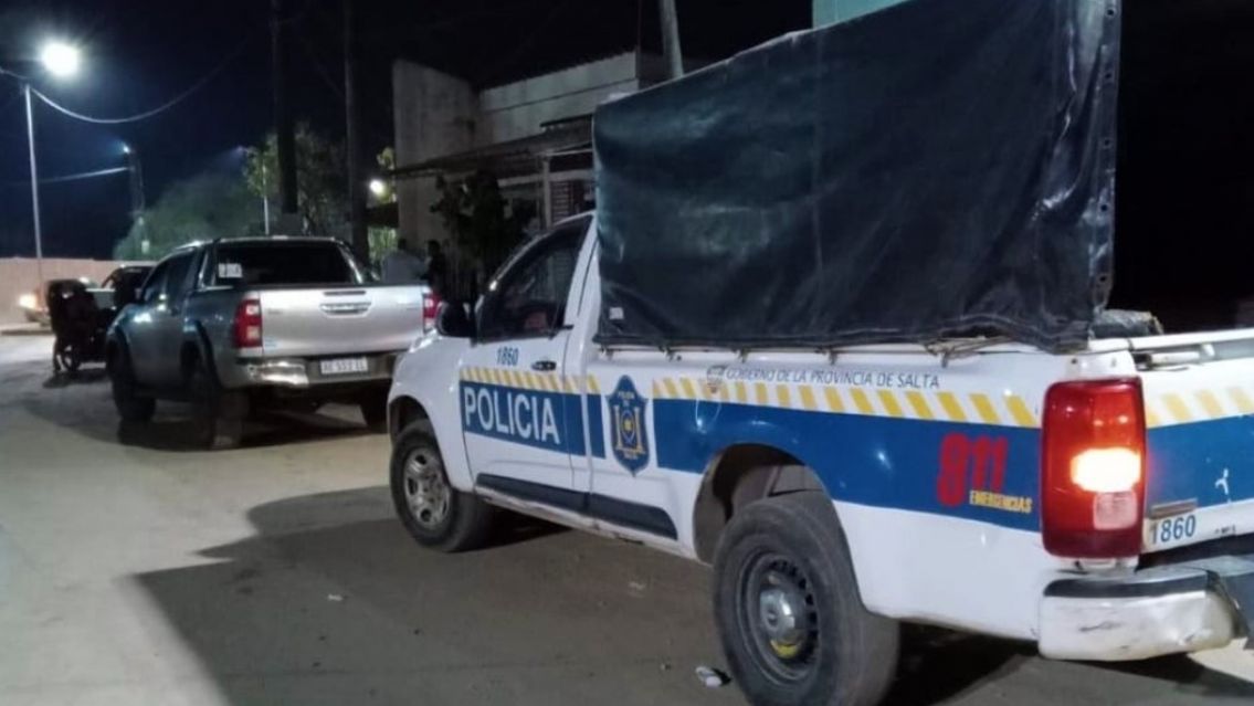 Frenaron una extra�a camioneta en la ruta por el olor nauseabundo: "Ten�an..."