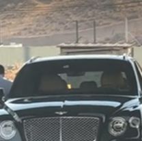 Conduc&iacute;a un auto de lujo en un pueblito y dej&oacute; a todos sorprendidos: as&iacute; lo atraparon