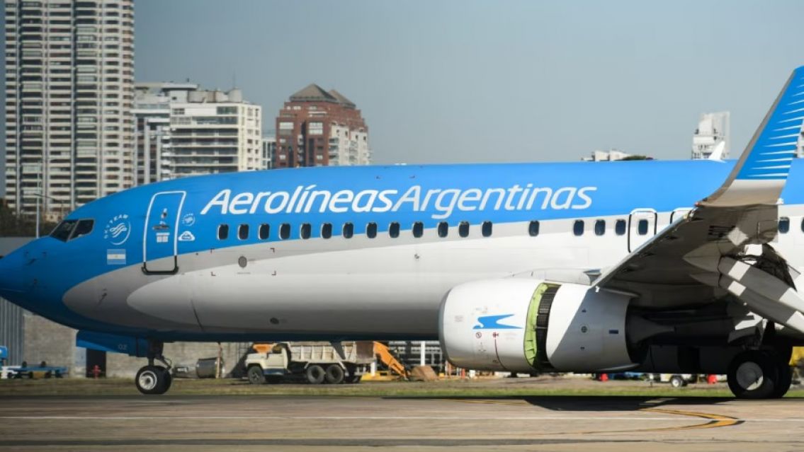 El gobierno entregar� rutas de Aerol�neas a FlyBondi, JetSmart y Gol