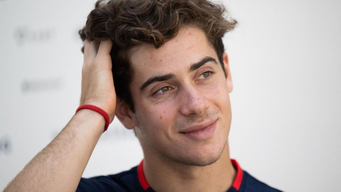 La despampanante ex novia modelo de Franco Colapinto. Ella lo dejó