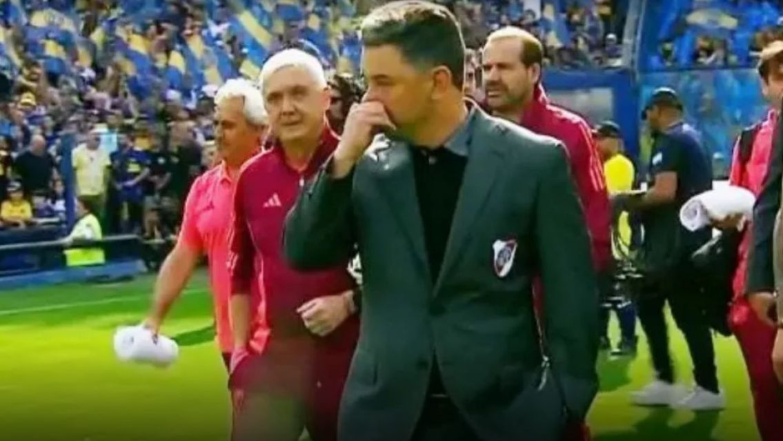 El polémico gesto del "Muñeco" Gallardo al entrar a la Bombonera