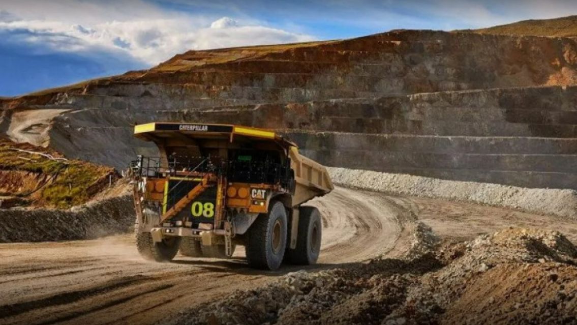 Importante empresa busca choferes para operar en zona minera: los requisitos