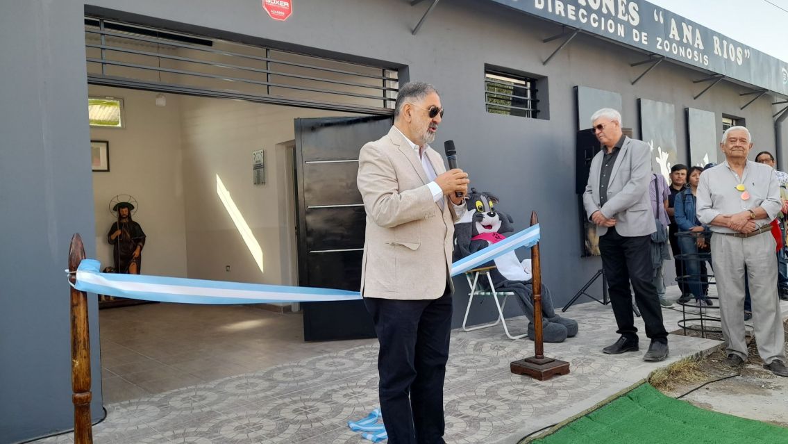 Inauguraron el centro de castraci�n de mascotas del Hogar San Roque