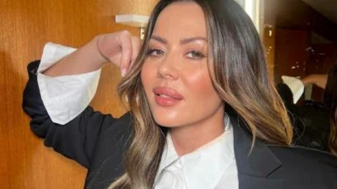 "Pasada de copas", toda la verdad sobre la expulsi�n de Karina Jelinek de Bake Off