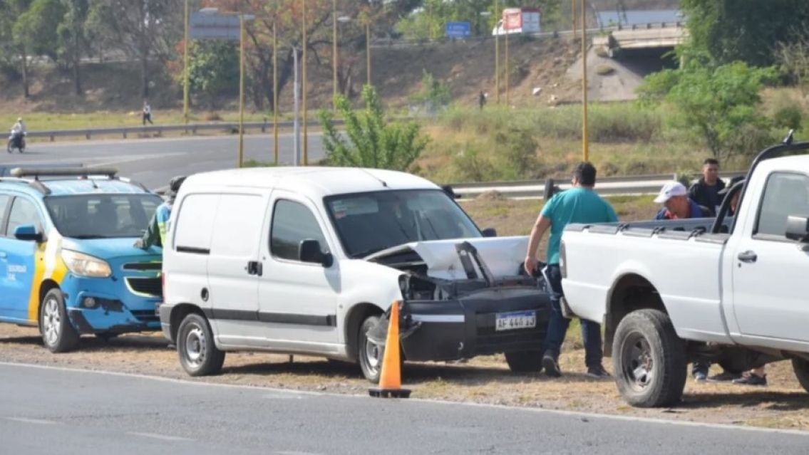 Choque en el acceso sur dej� varios juje�os heridos: Gracias a dios ninguno de gravedad