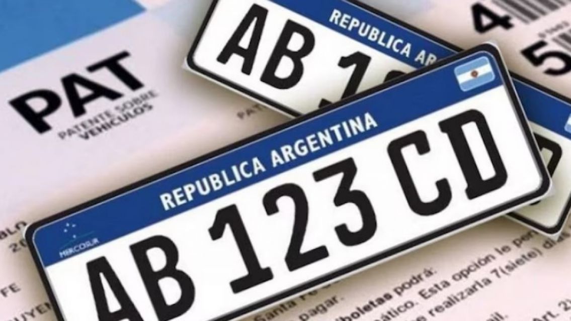 Anuncian un cambio en las patentes por la falta de chapas