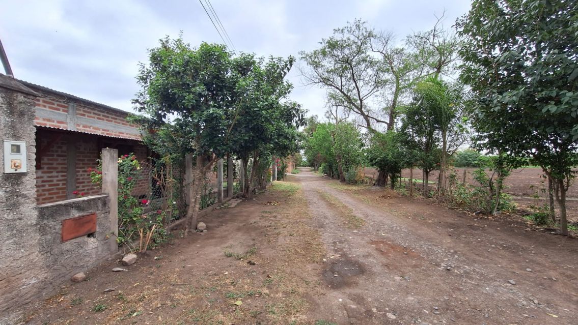 Vecinos de Carahunco reclaman con urgencia obras en el acceso al barrio