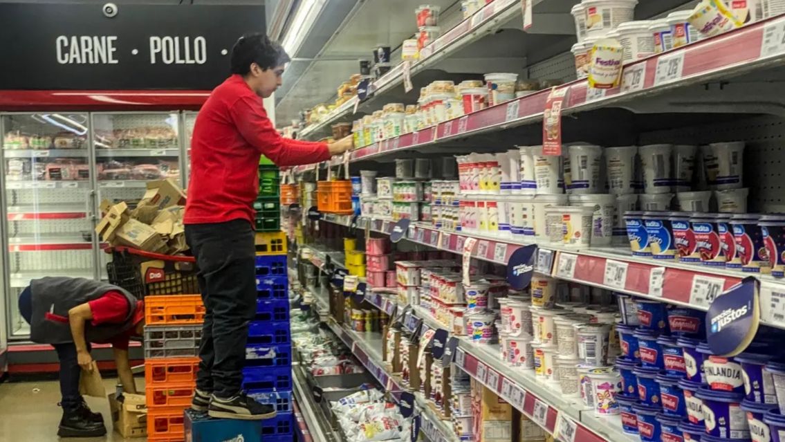 Confirman un nuevo aumento para empleados de comercio: cu�nto cobrar�n en octubre