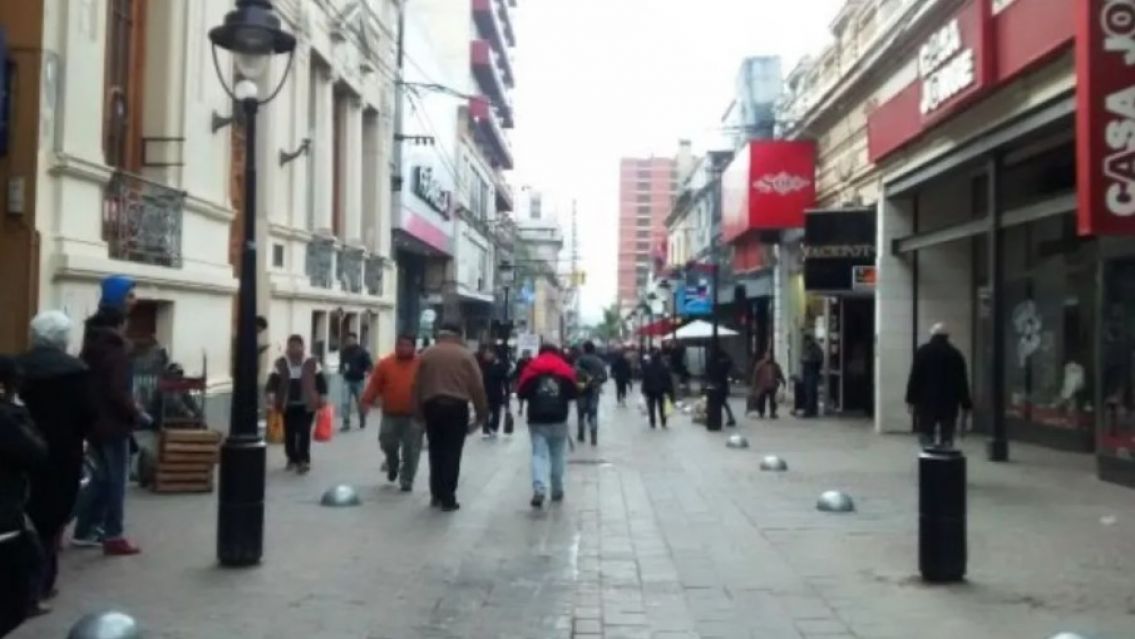 ¿Se acaba la siesta en Jujuy? Empleados de comercio piden horario corrido