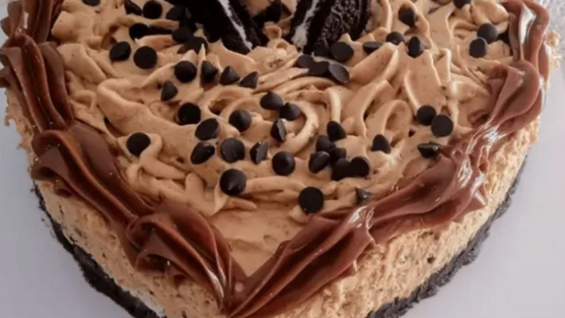 Postre ideal para el D�a de la Madre: torta "coraz�n de chocolate",