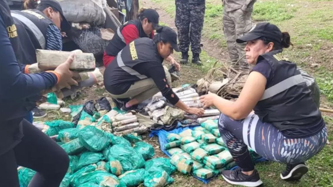 Investigan a una organización que se dedicaba a la venta de coca y simulaban ser campesinos