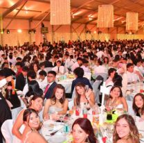 El precio de la tarjeta para la Cena Blanca rondar&aacute; entre 50 y 60 mil pesos