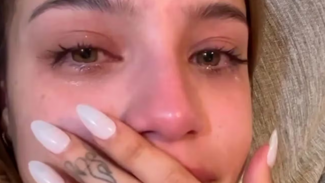 Emilia Mernes otra vez enferma antes de su show en vivo, "me desperté afónica"