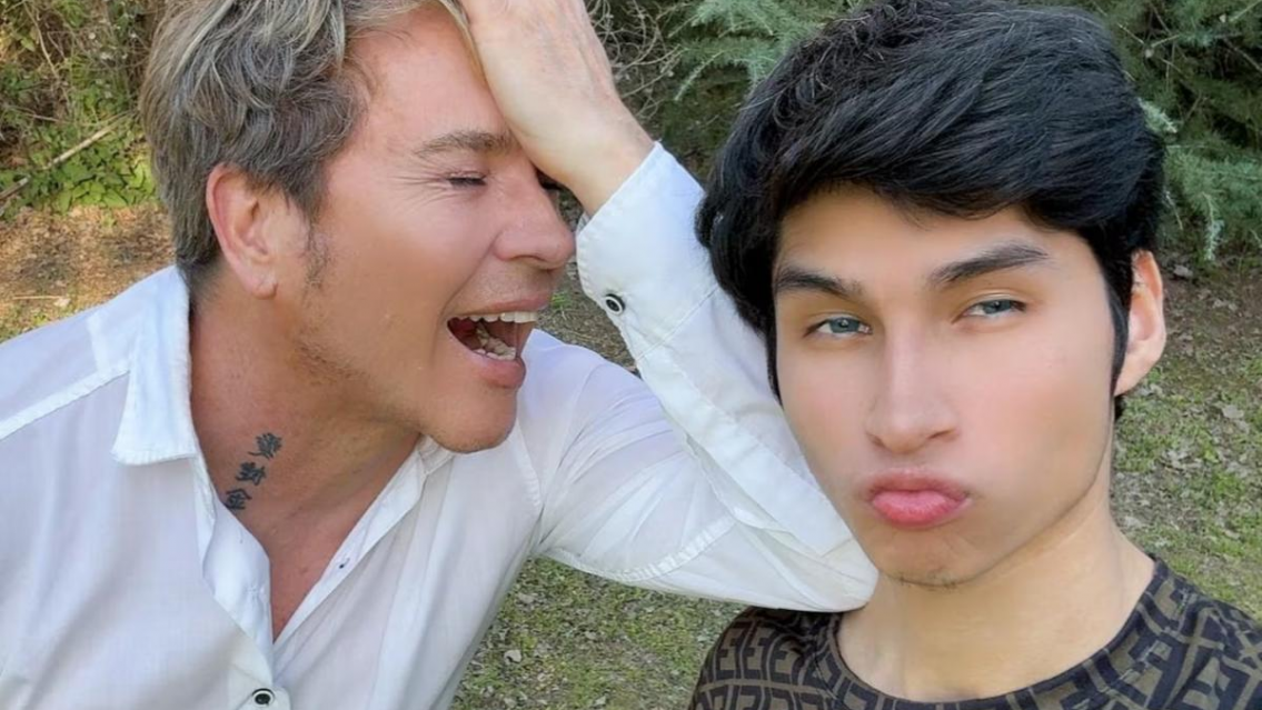 Book de fotos de Guido S�ller y su novio juje�o, �hay alguna en la provincia?