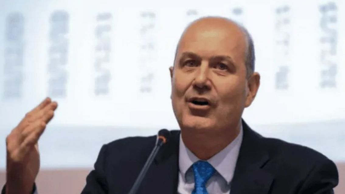 Sturzenegger qué harán con Aerolíneas en caso de que el Congreso rechace su privatización