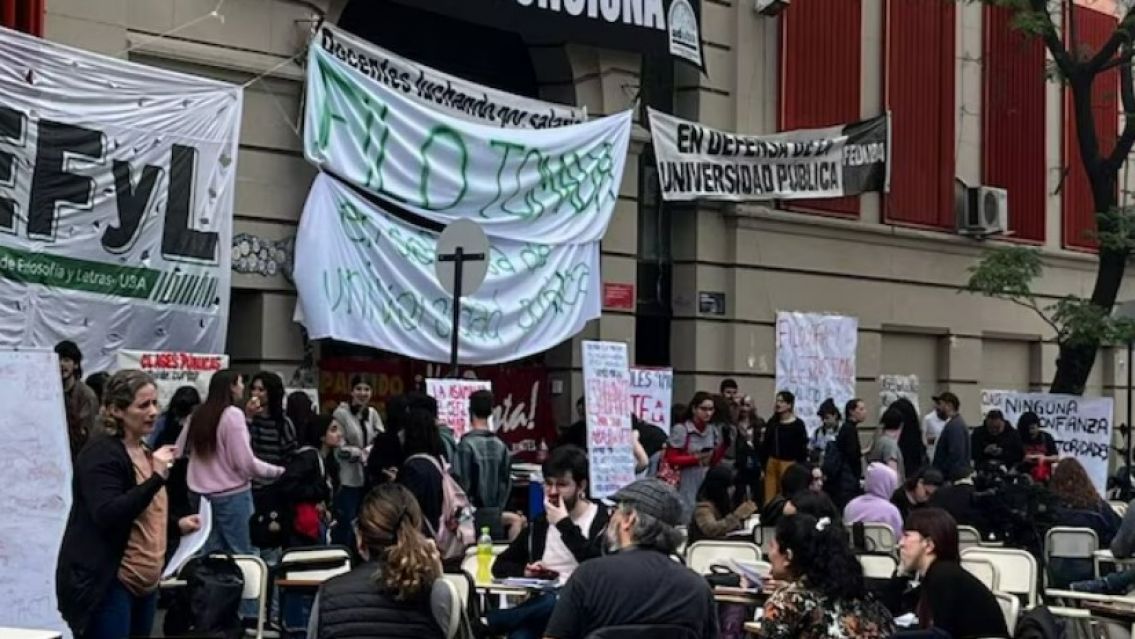 La UBA inició acciones legales por las auditorías y Milei fue contundente: "Están sucias"