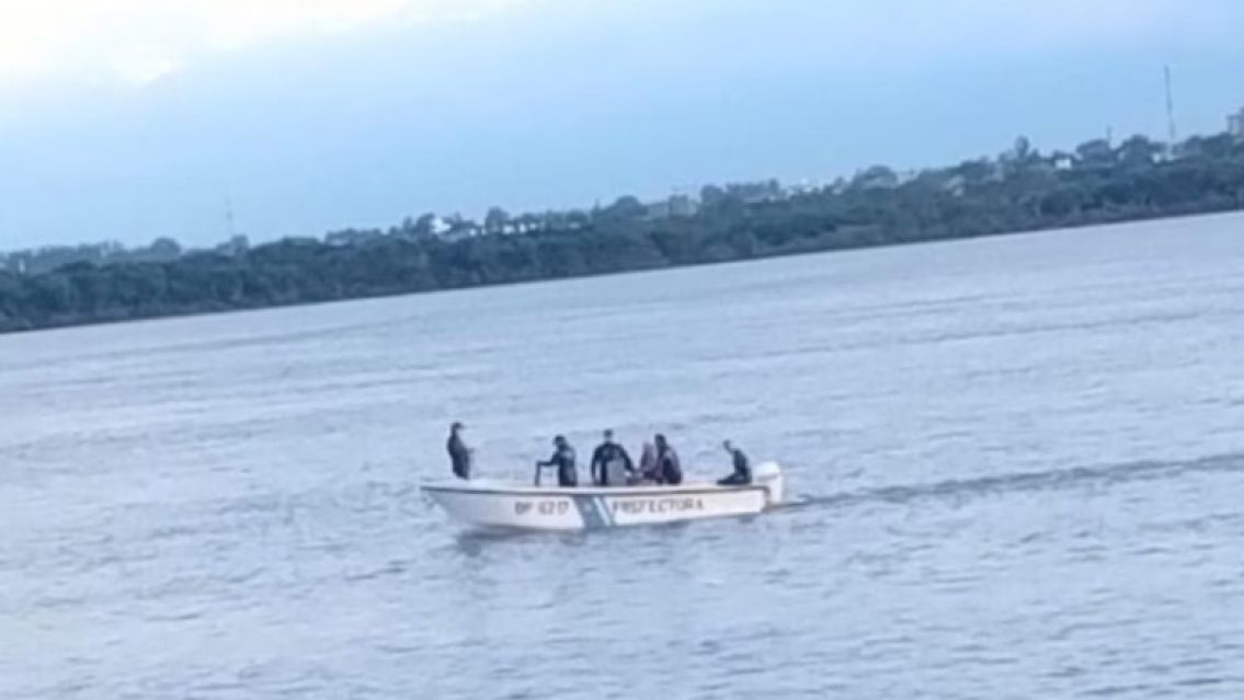 Un nene se cay� al r�o, su amigo intent� rescatarlo y los dos murieron