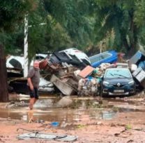 Hay más de 60 los muertos por devastadoras inundaciones en Valencia, España