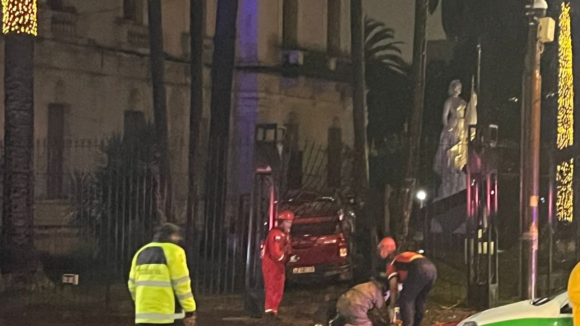 Pleno centro juje�o: As� fue el tremendo choque en Casa de Gobierno