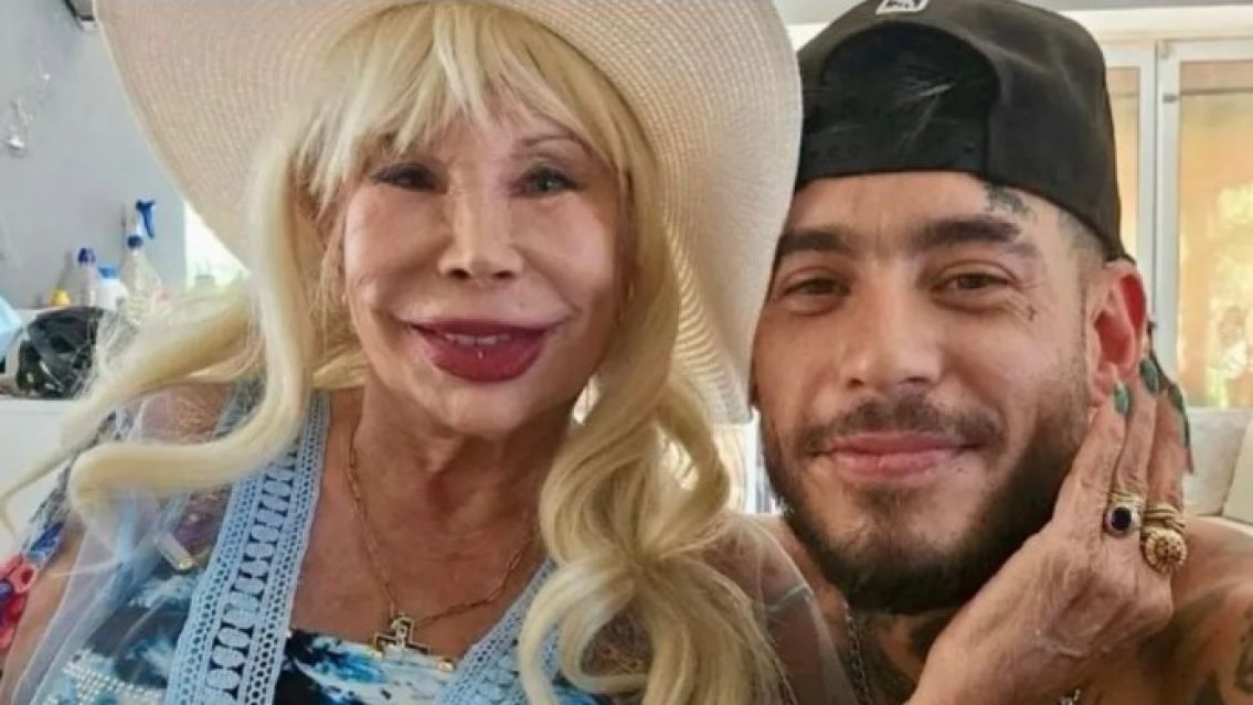 Ulises Bueno se quebró en un Gran Rex colmado junto a su madre