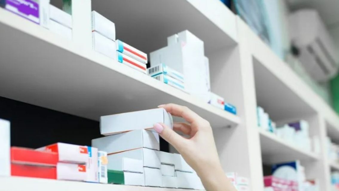 Los juje�os cada vez compran m�s medicamentos gen�ricos: "No alcanza"