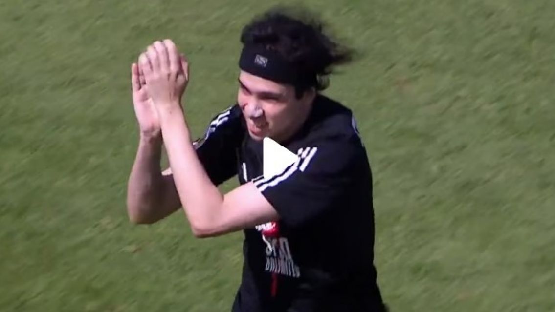 El ins�lito debut del streamer Spreen en Deportivo Riestra