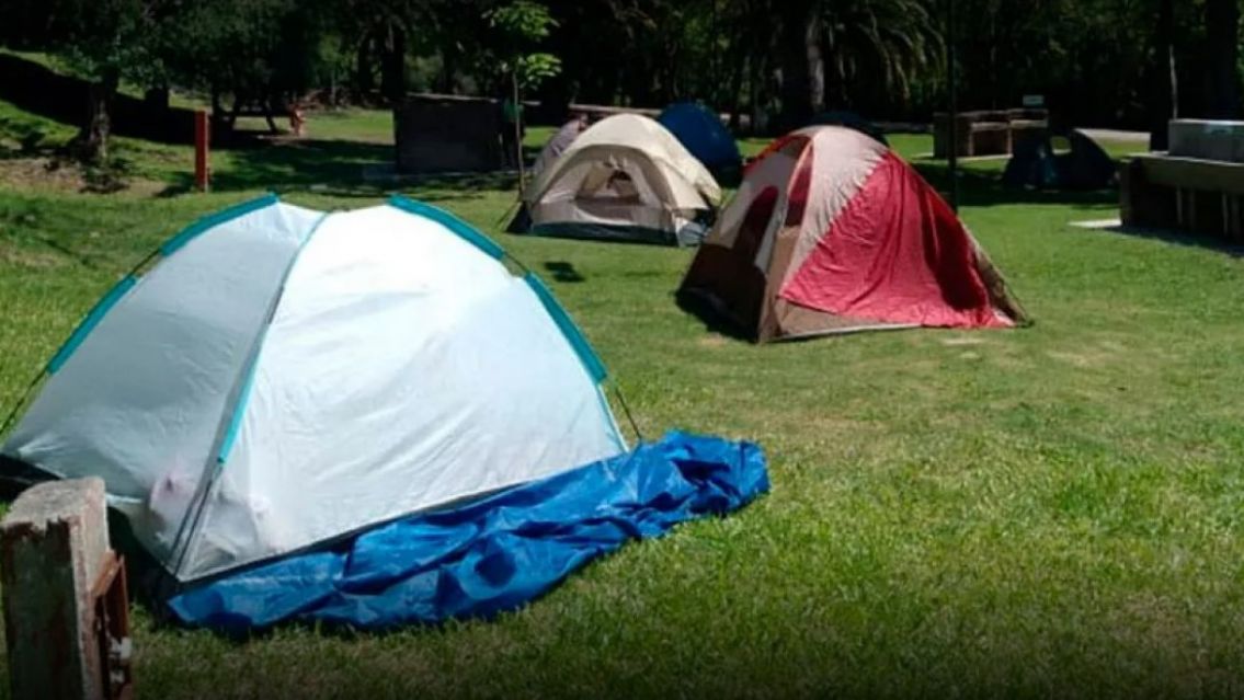 Alumnitos volvieron de un campamento intoxicados: hay 6 internados