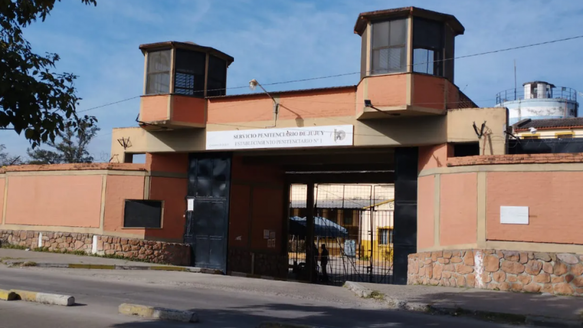 Alerta por una terrible pelea en Gorriti: presos juje�os a los "facazos"