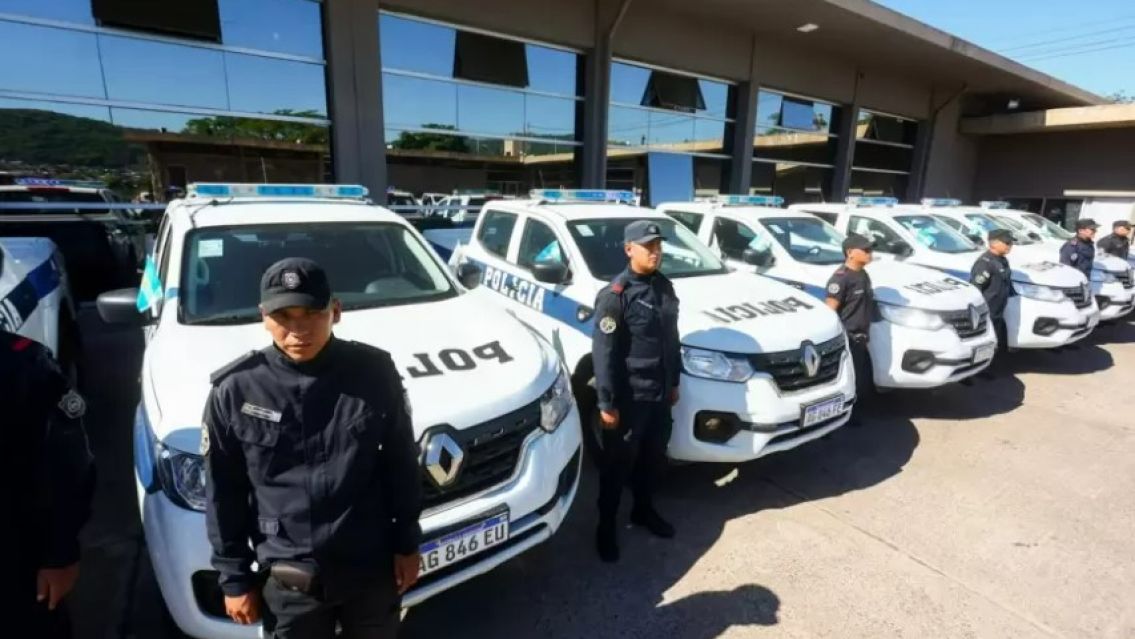 Entregaron m�s de 19 camionetas 4x4 a la polic�a de Jujuy: �Habr� m�s seguridad?