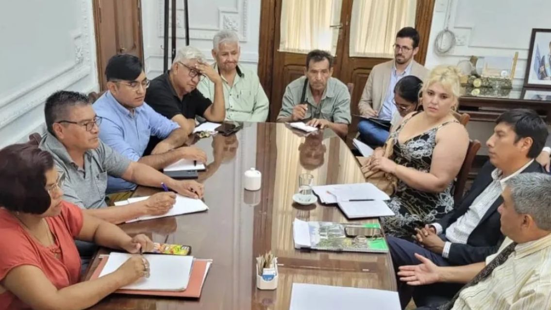 Comienzan las negociaciones salariales con los gremios estatales