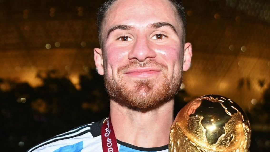 Cena Blanca 2024: Sortearán la camiseta firmada por Alexis Mac Allister