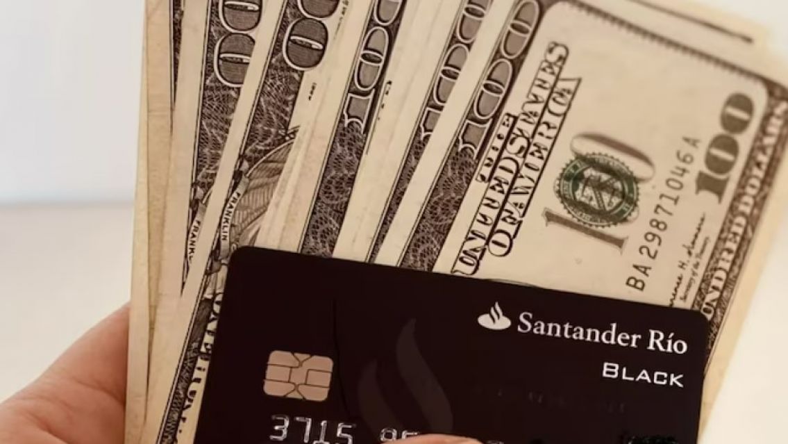 As� quedar� el d�lar tarjeta tras la eliminaci�n del impuesto PAIS: �Qui�nes se benefician?