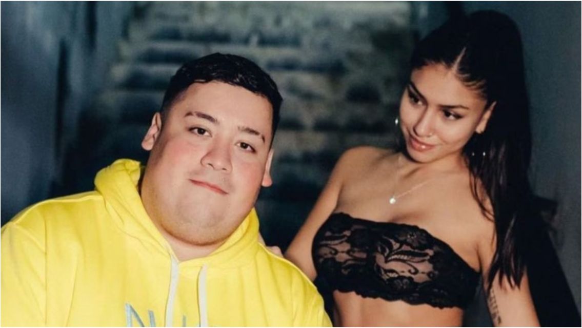 Manzana meti� la pata y su novia lo descubri�: mir� d�nde la enga��