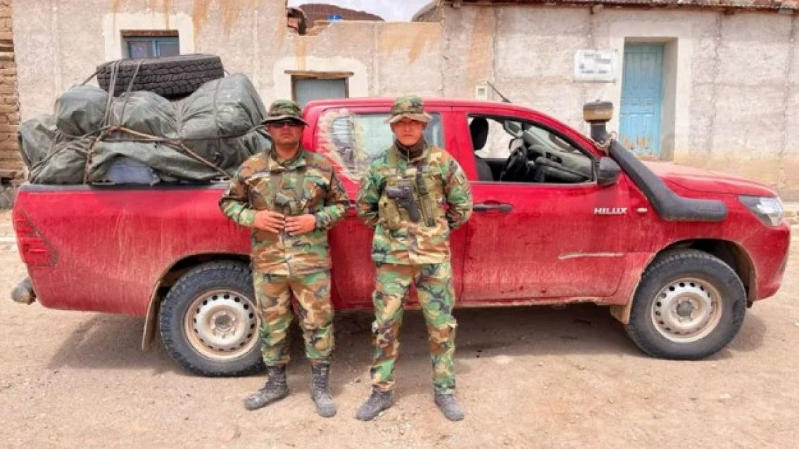 Secuestran una camioneta con casi 300 kilos de marihuana en la puna de Jujuy