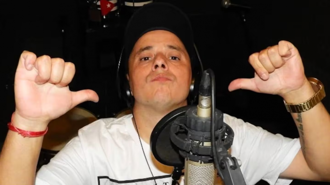 Denuncia contra El Dipy: ofrecía cargos en el Gobierno, hostigaba y abusaba