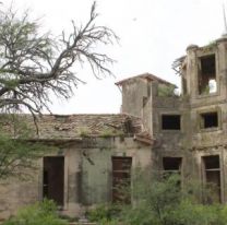 El piano embrujado que suena en medio de un monte norteño