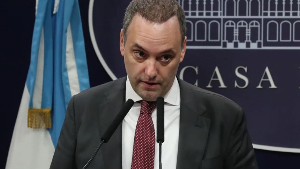 El Gobierno oficializ� la c�dula azul digital: se puede tramitar por Mi Argentina