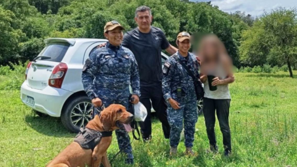 Luna es la perrita juje�a que rescat� a una abuelita de 71 a�os