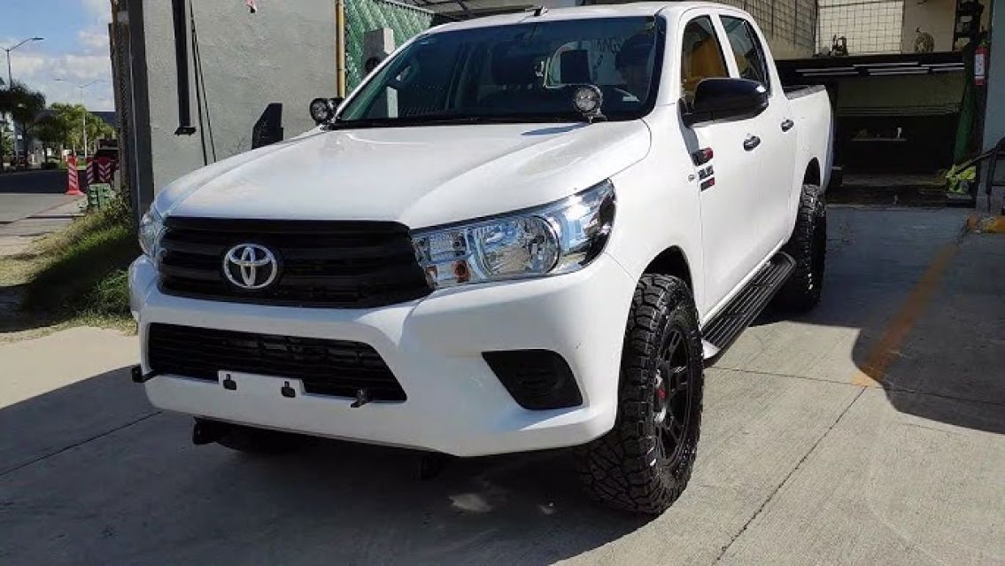 Juje�o pens� que hab�a hecho el negocio de su vida , compr� una chata y sali� perdiendo