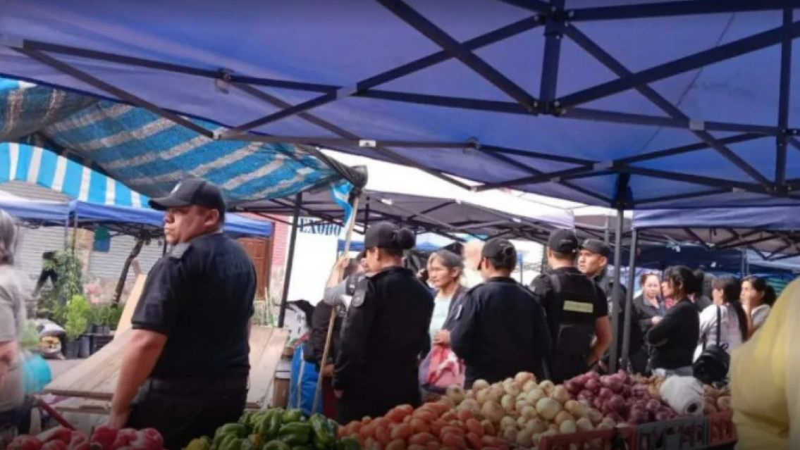 Sigue la pol�mica en la Feria de Perico: �Cu�ndo ser�n las elecciones?