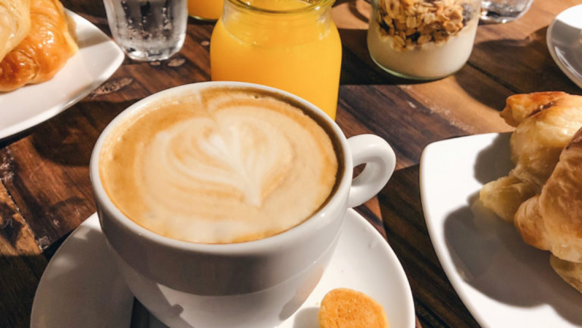 Invitó a su ex a "merendar" pero todo se desmadró. ¿Estás para volver?