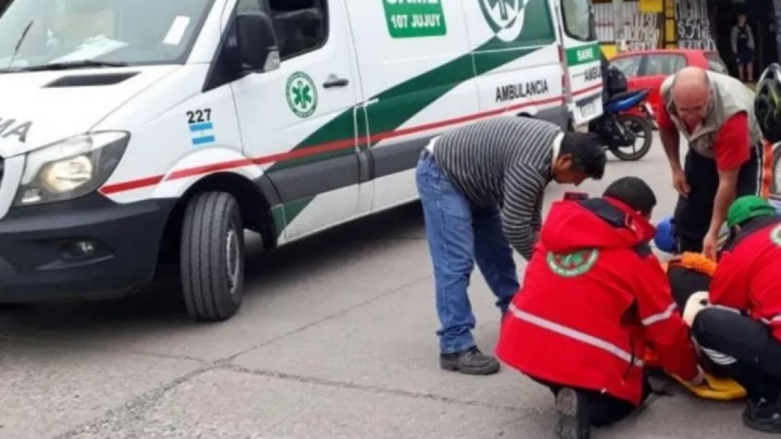 Vino de visita a Jujuy se desmay� en la vieja terminal y le robaron todo