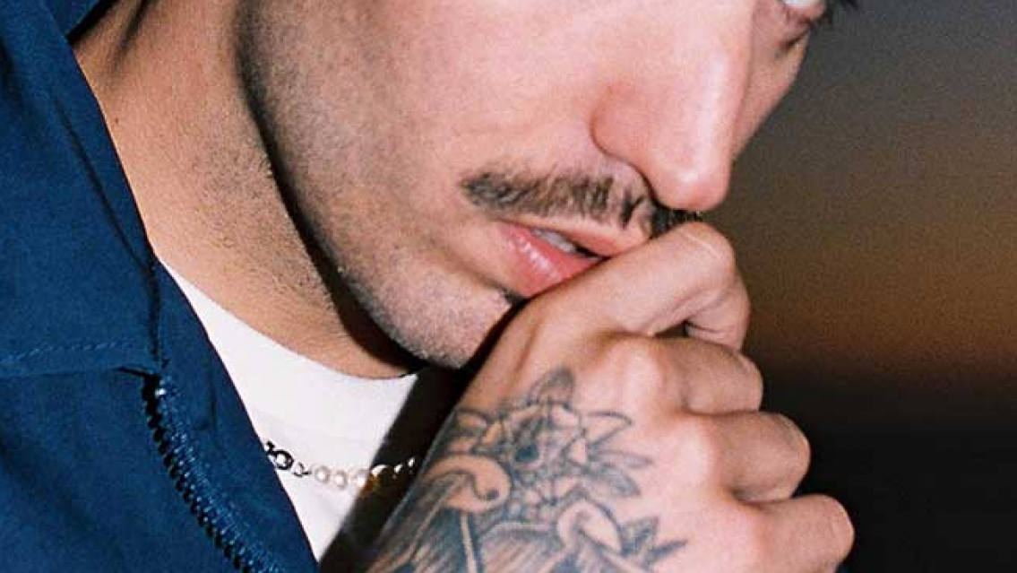 El ex de Lali Esp�sito llega a la Argentina y a la artista se le junta el ganado