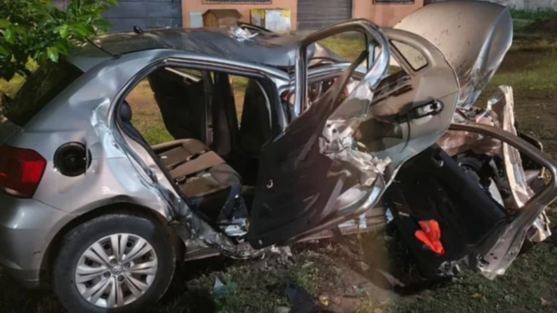 Terrible choque frontal en El Carmen: as� qued� el auto