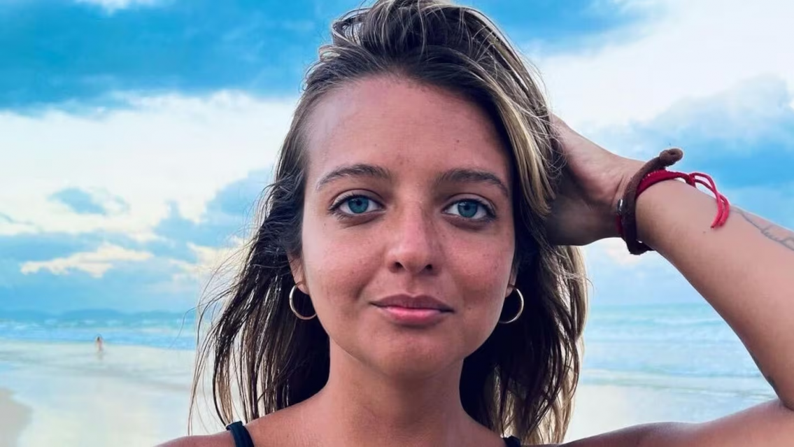 Guarda con la influencer estafadora, ¿te mandó mensaje?