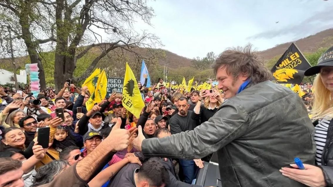 Buenas y malas: las cifras que arrojó el primer año de gestión de Javier Milei